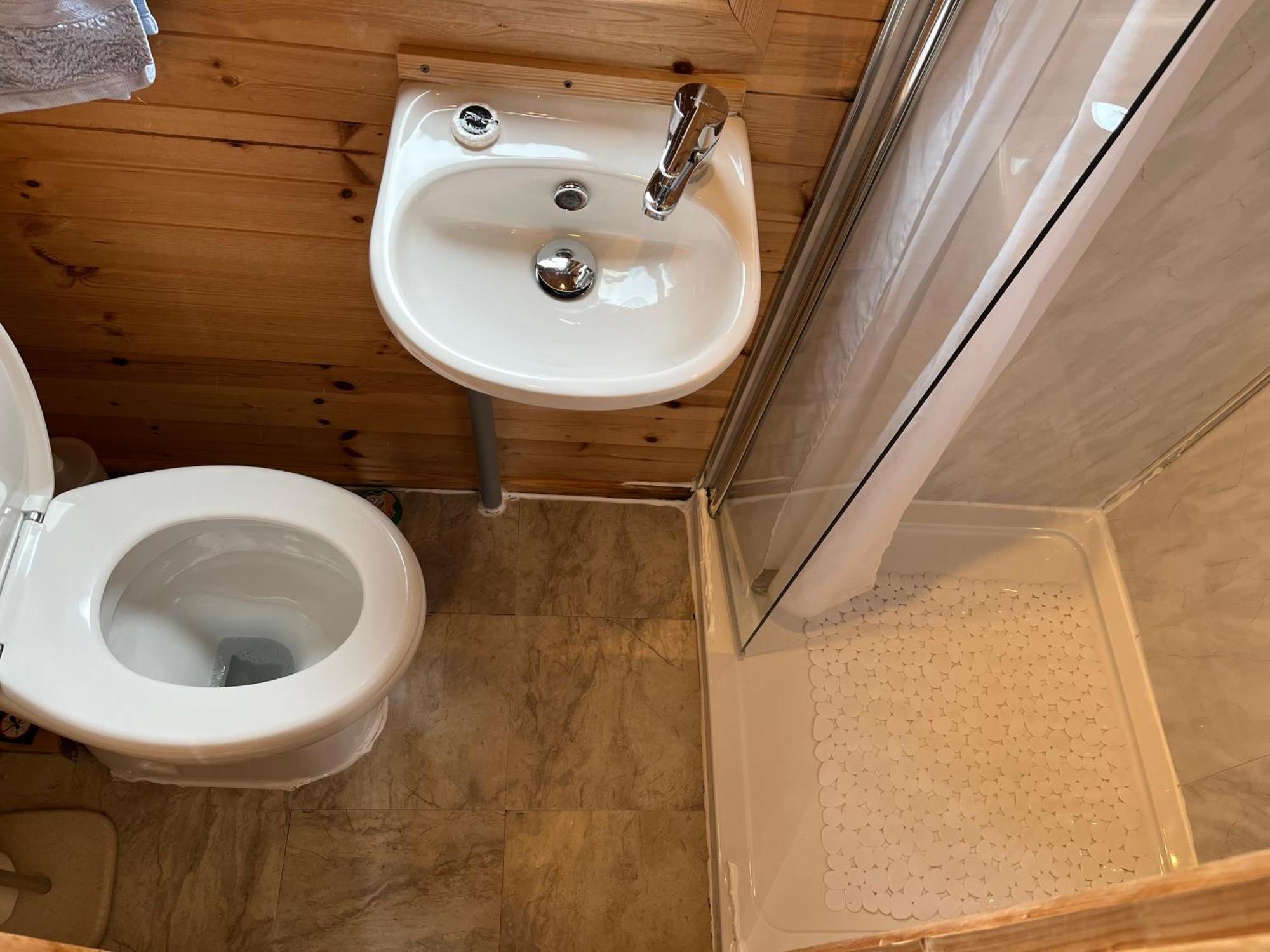 Earls View Pod Carna